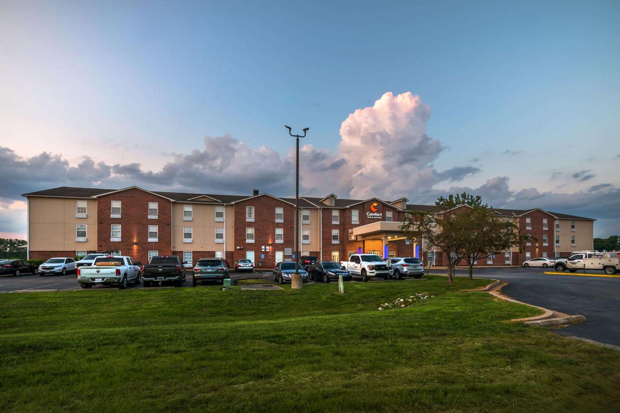 Comfort Inn & Suites St Louis - Chesterfield Eksteriør billede